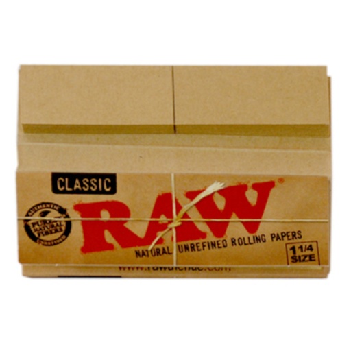 RAW - CLASSIC - Connoisseur / 1¼ Size Papers + Tips